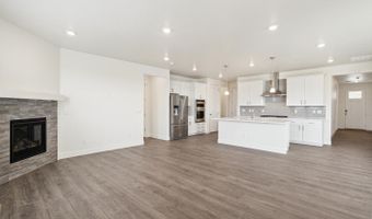 1847 Chaffee Crest Dr, Berthoud, CO 80513