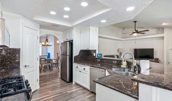 16501 Menahka Rd, Apple Valley, CA 92307