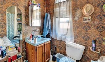 174-176 N Champlain St, Burlington, VT 05401