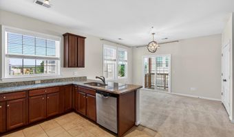 24620 BYRNE MEADOW Sq 300, Aldie, VA 20105
