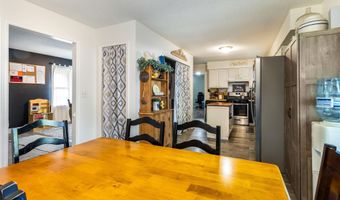 302 S EAST St, Abingdon, IL 61410