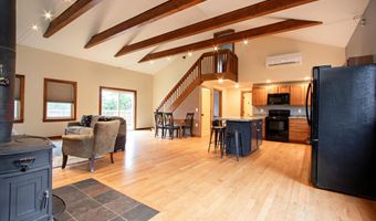 217 Bolton Rd, Cabot, VT 05647