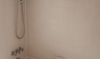 20 OAK St 2, Bayonne, NJ 07002
