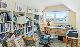 315 Ocean Ave, Newport, RI 02840