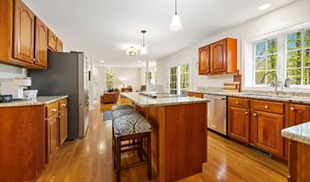 1274 Cheshire St, Cheshire, CT 06410