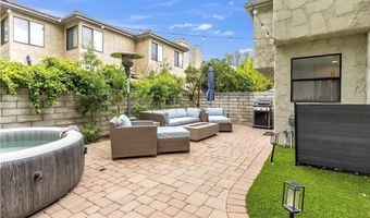 29729 Strawberry Hill Dr, Agoura Hills, CA 91301