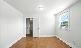 997 W SHORE Rd, Warwick, RI 02889