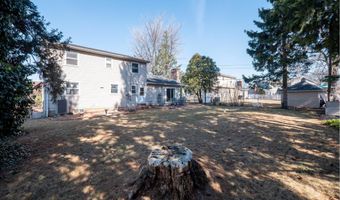 990 HILL Dr, Allentown, PA 18103