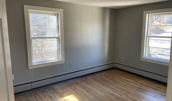 21 Laurel St, Augusta, ME 04330