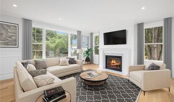 55 Dolphin Ave, Jamestown, RI 02835