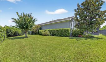 6903 Crestpoint Dr, Apollo Beach, FL 33572