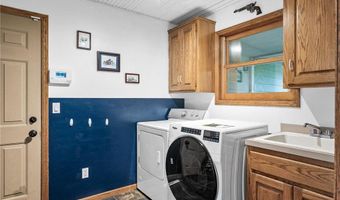 909 Fremont St, Anoka, MN 55303