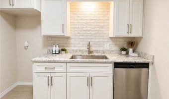 1208 Ebony Cir, Alice, TX 78332