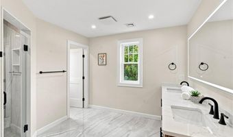 50 Planet Ave, East Providence, RI 02915