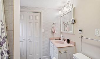 1264 TEARCOAT Rd, Augusta, WV 26704