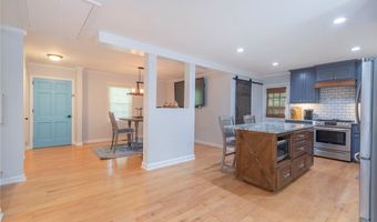 108 Briarwood Dr, Belton, SC 29627