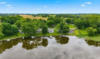 2948 E Skinner Lake N Dr, Albion, IN 46701