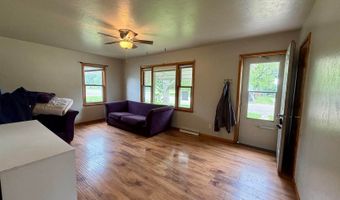 406 Roosevelt Ave NE, Bowbells, ND 58721
