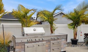 6951 Quiet Cove Dr, Carlsbad, CA 92011