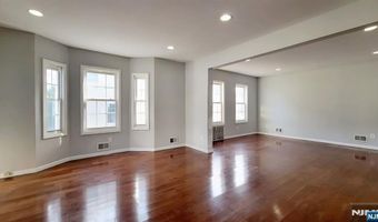 96 Westside Ave, Bergenfield, NJ 07621