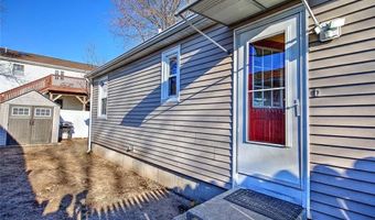 72 Vermont St, Cranston, RI 02920