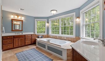 51 Drumlin Hill Rd, Bolton, MA 01740
