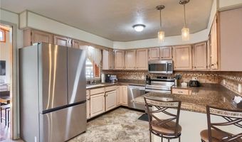 706 Hall Rd, Clay, PA 16001