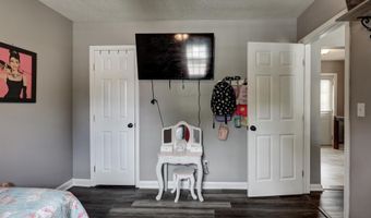 421 W 6th St, Baxter Springs, KS 66713
