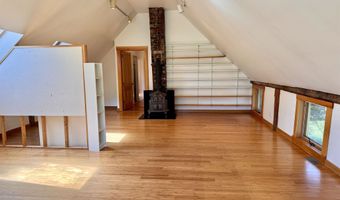 19 Hartley Rd, Barre, VT 05641