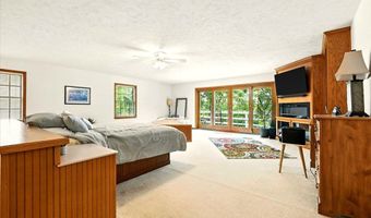 415 Lakeshore Rd, Ashland, OH 44805