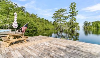 107 Jacks Ln, Bonneau, SC 29431