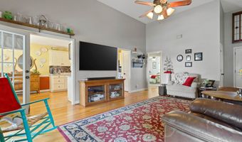 314 War Emblem Dr, Boiling Springs, SC 29316