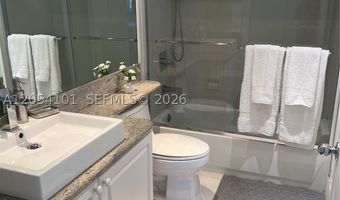 19901 E Country Club Dr 2401, Aventura, FL 33180
