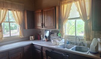 880 Sellers Rd, Baxley, GA 31513