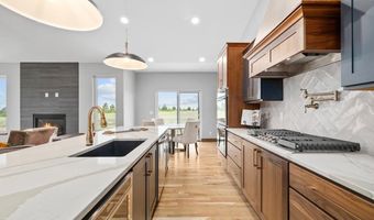 7603 RICH STRIKE Rd, Cheyenne, WY 82009
