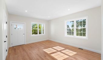64 Highland Ave A, Attleboro, MA 02703