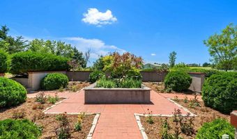 2448 Haven Dr, Abilene, KS 67410