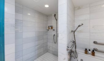 2139 Kuhio Ave 2908, Honolulu, HI 96815