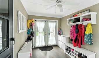 10 Mark Dr, Cranston, RI 02920