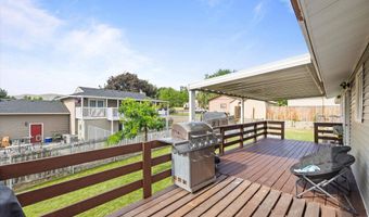 1103 Christopher Ln, Benton City, WA 99320