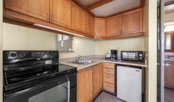 2427 Kuhio Ave 702, Honolulu, HI 96815