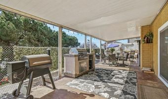 1355 Knoll Dr, Oceanside, CA 92054