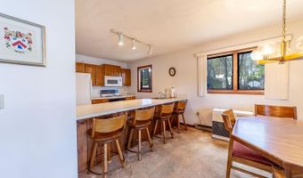 15 Manor Estates Dr 1, Bristol, NH 03222