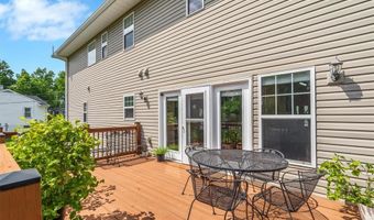 306 Essen Ln, Ballwin, MO 63021