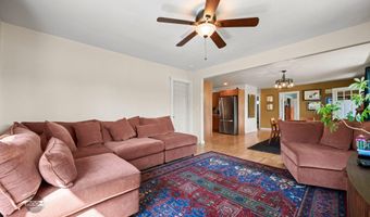 1614 Wolverine St, Anchorage, AK 99504