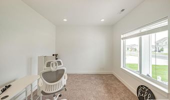 2926 Curlew Dr, Ammon, ID 83401