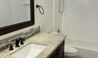 1302 W HONEYSUCKLE Ln, Chandler, AZ 85248