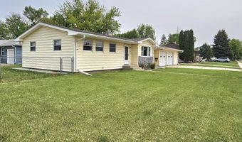 1403 S Lloyd St, Aberdeen, SD 57401