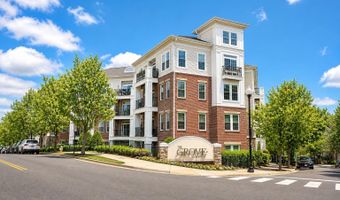 2465 ARMY NAVY Dr 1-101, Arlington, VA 22206