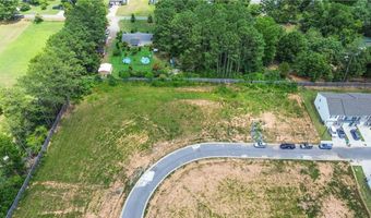 160 Village Green Dr NW, Adairsville, GA 30103